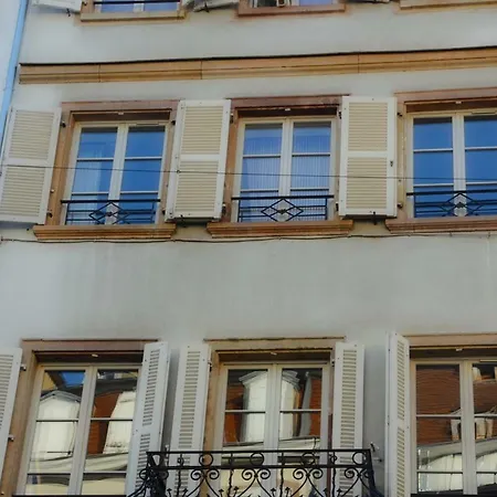 Apartment Quatre Chaises *