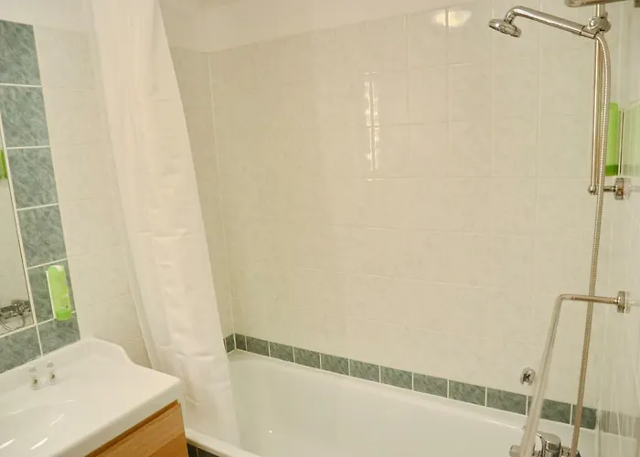 Apartment Quatre Chaises *